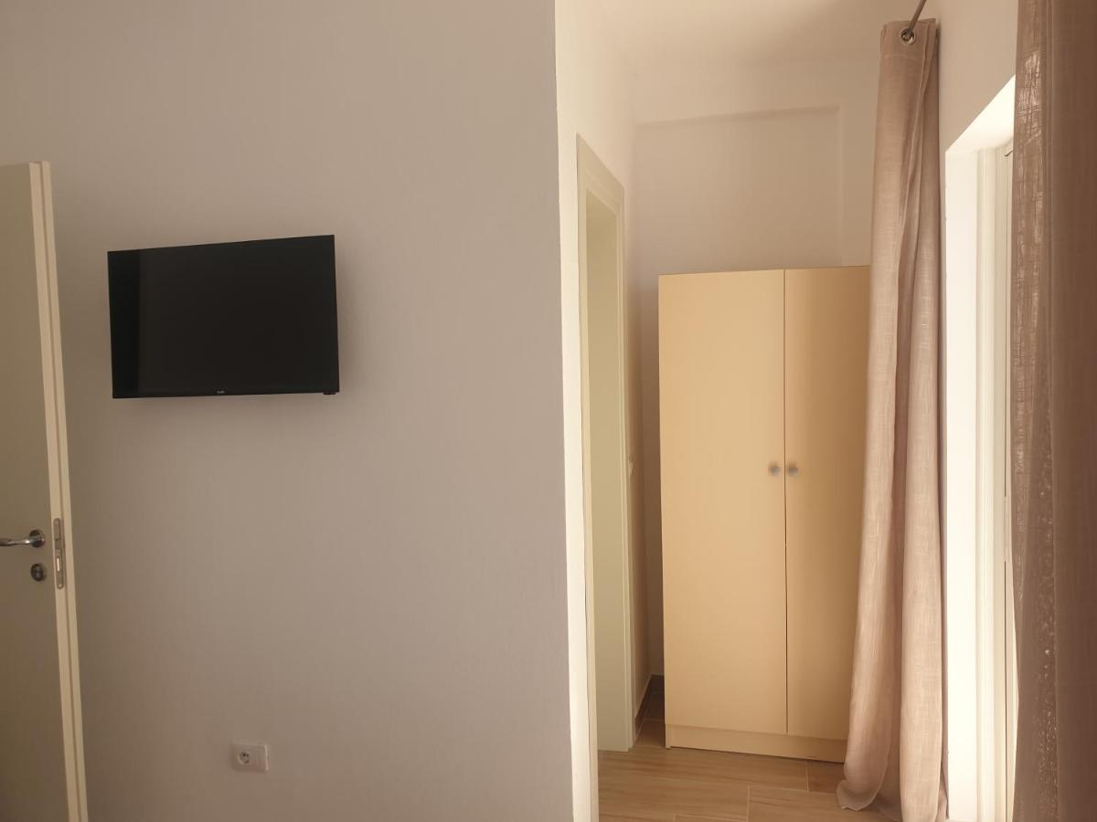 Rooms By George Dhërmi Exteriér fotografie