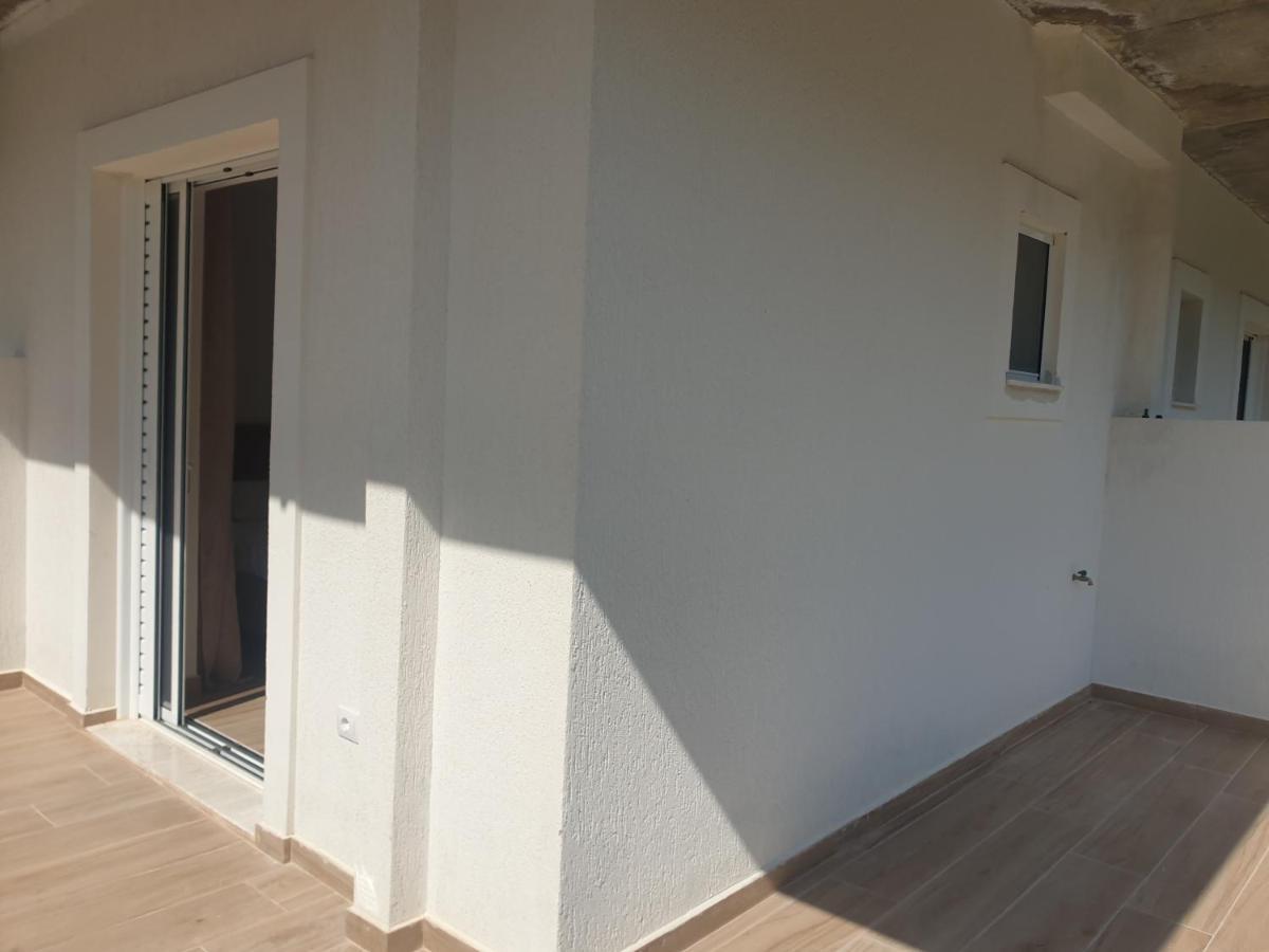 Rooms By George Dhërmi Exteriér fotografie