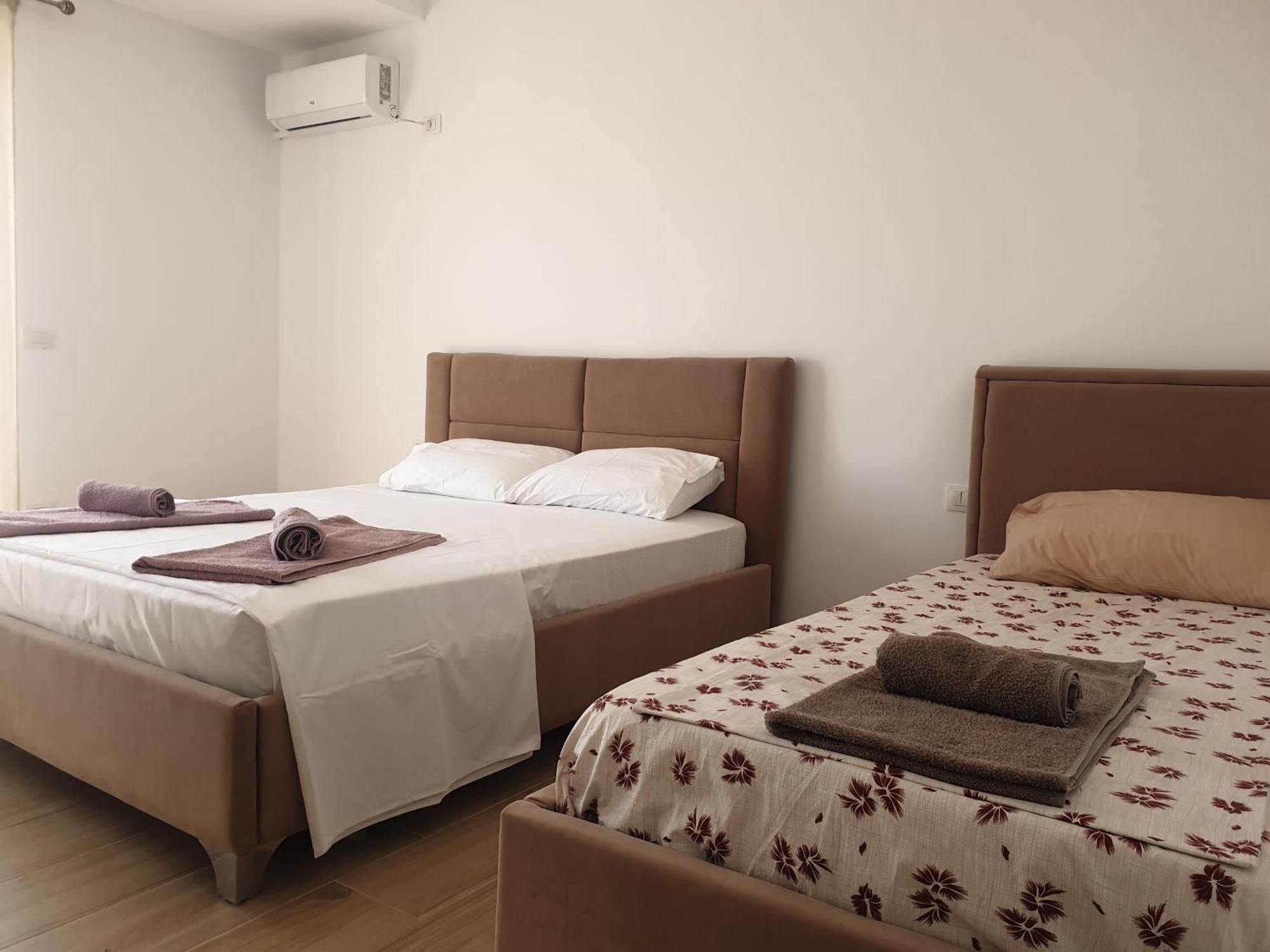Rooms By George Dhërmi Exteriér fotografie